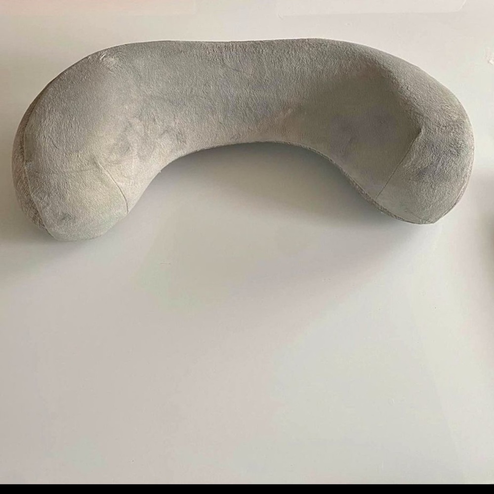 Neck pillow never used